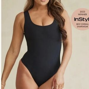 Pinsy Scoop Tank Hourglass Shapewear Thong Bodysuit